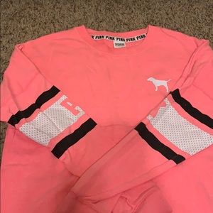VS Pink crew sweater